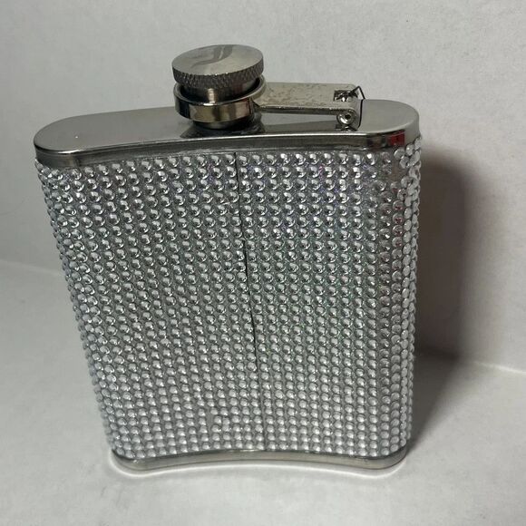 Juicy Couture Limited Edition Scottish Dog Flask Stainless Steel‎ 7oz. - Picture 2 of 4